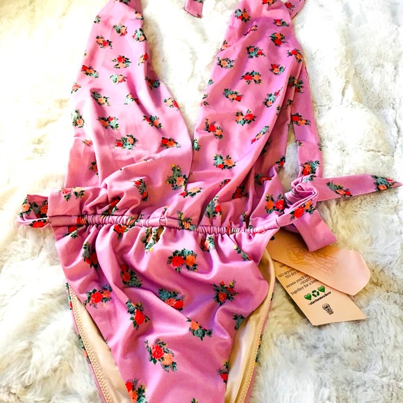 Other - HaH items,new swimsuit & peasant style dress.